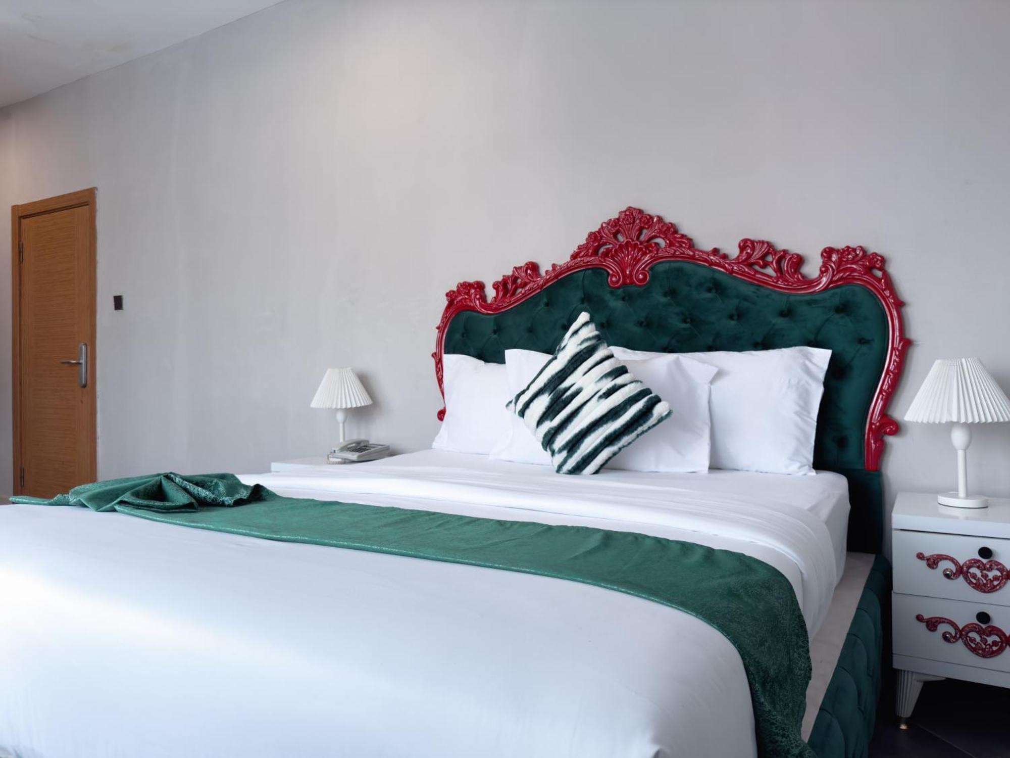 Euro Homes Hotel Accra Eksteriør billede