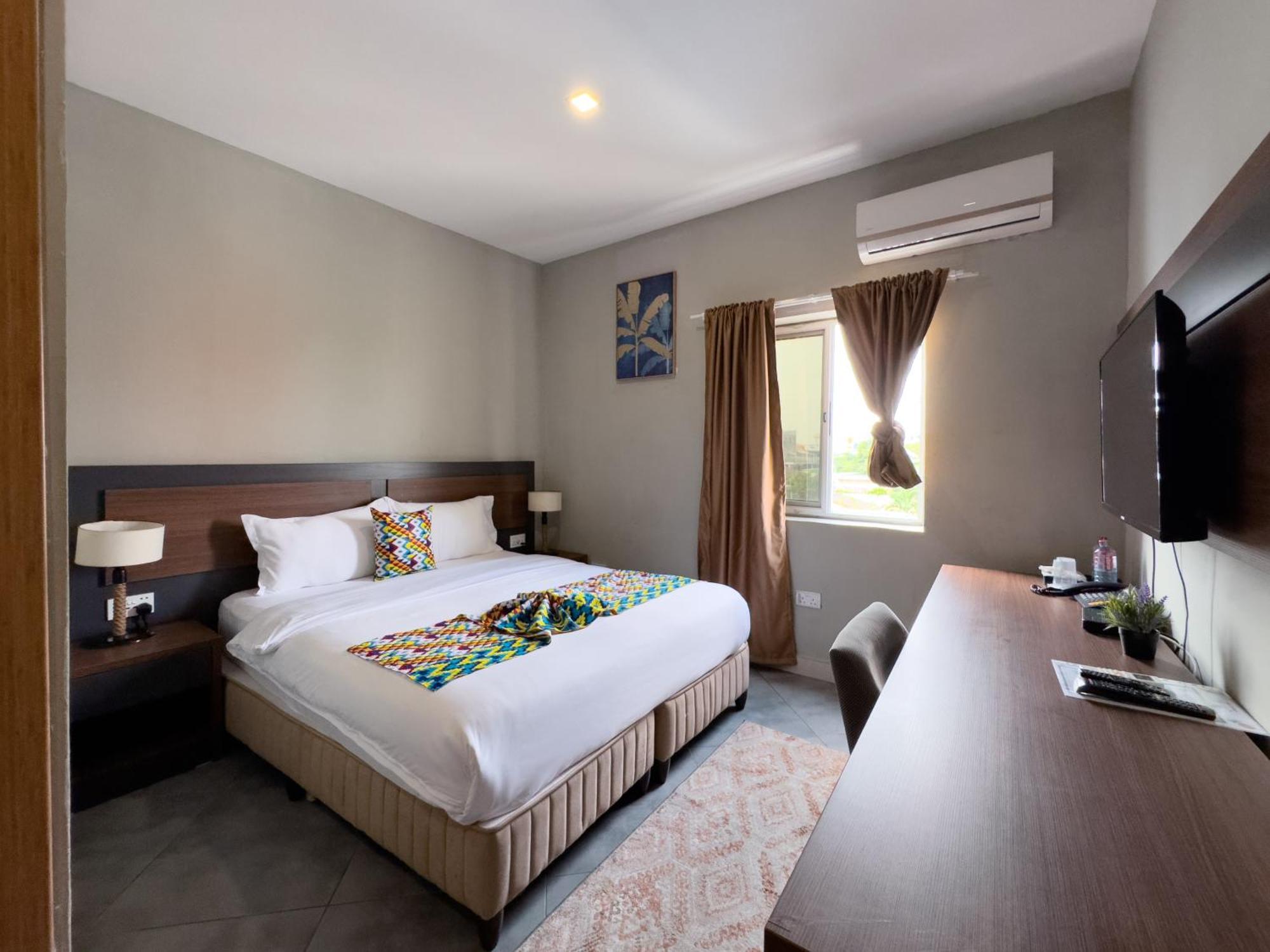 Euro Homes Hotel Accra Eksteriør billede
