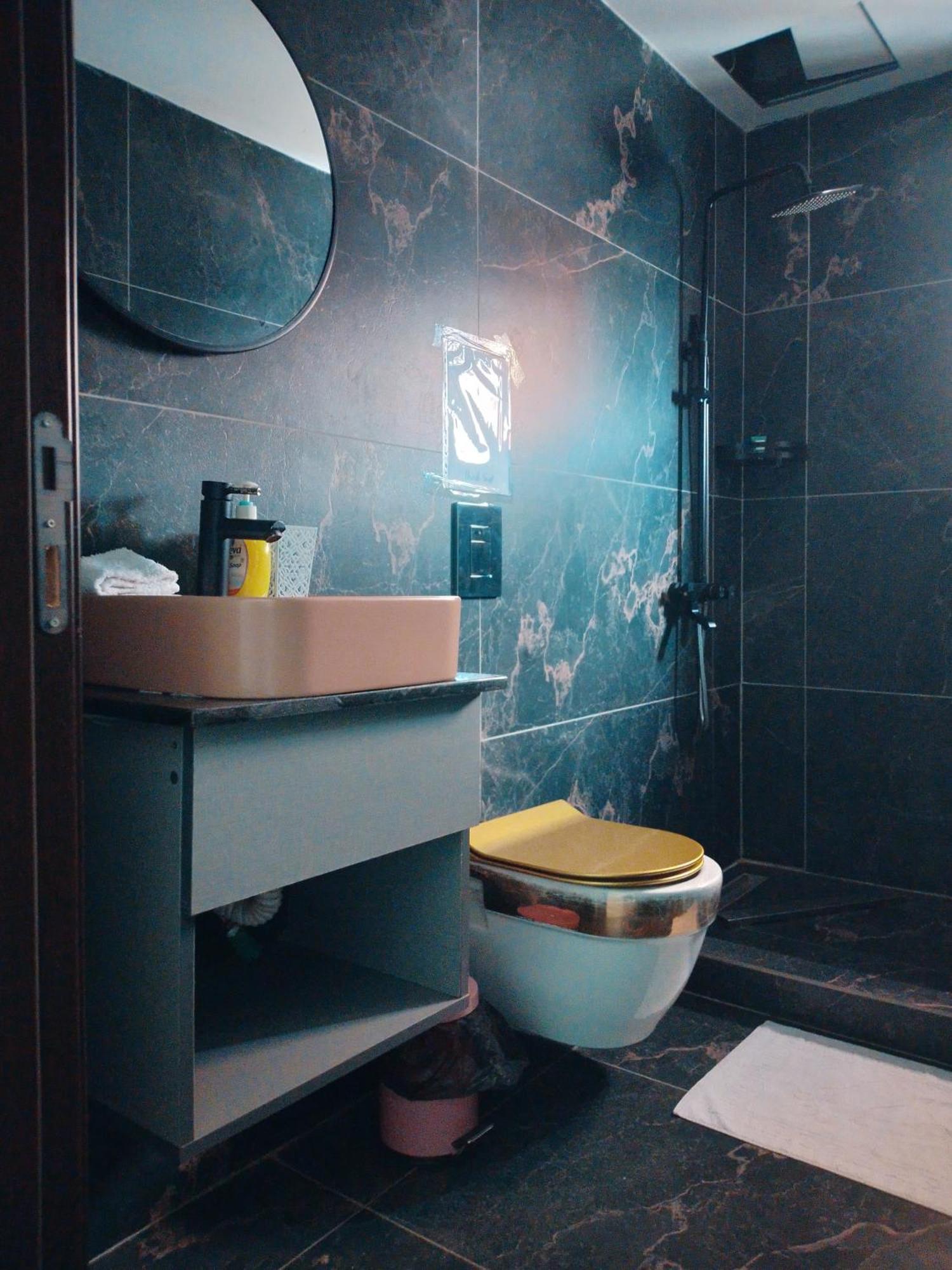 Euro Homes Hotel Accra Eksteriør billede